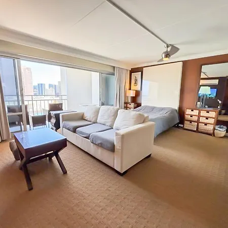 Ilikai Apt 2127 - Spacious Studio With Spectacular Ocean & Harbor Views